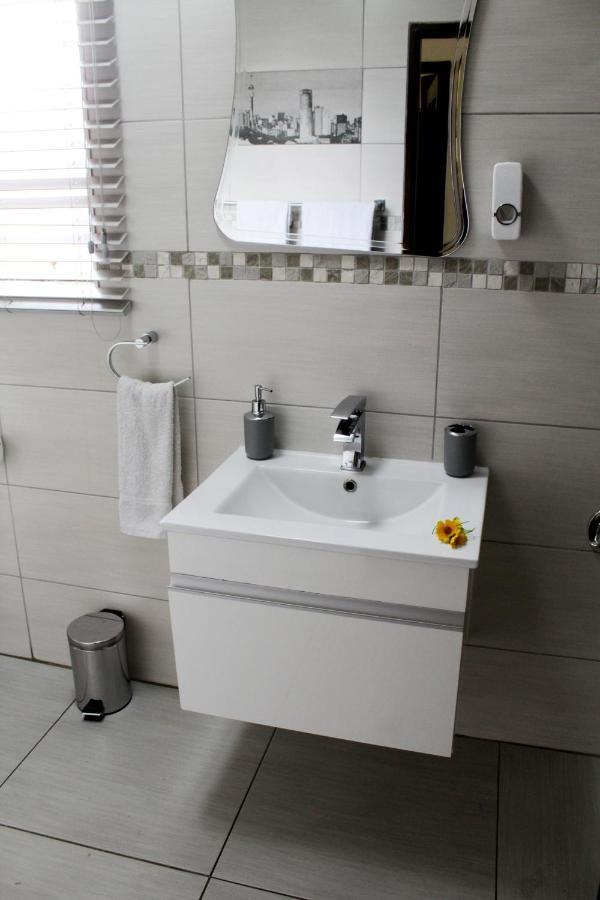 Midrand Bed And Breakfast Экстерьер фото