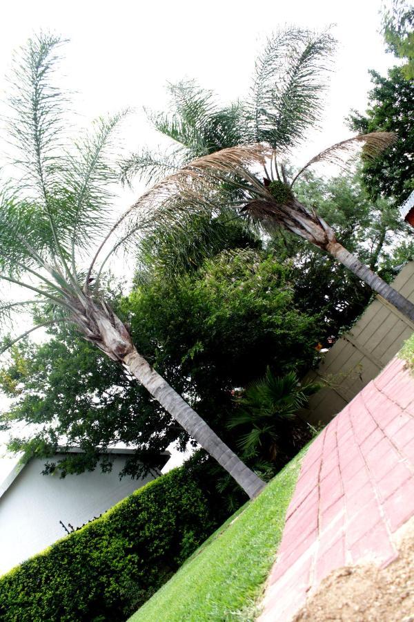 Midrand Bed And Breakfast Экстерьер фото