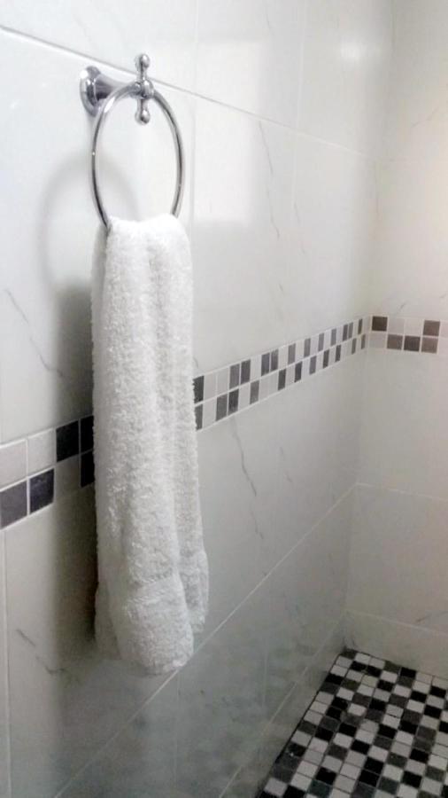 Midrand Bed And Breakfast Экстерьер фото